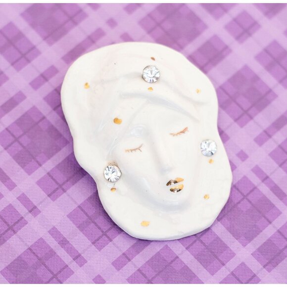 Vintage Ceramic Beautiful Lady Face Cameo Rhinestones Brooch - V4 - Picture 1 of 2